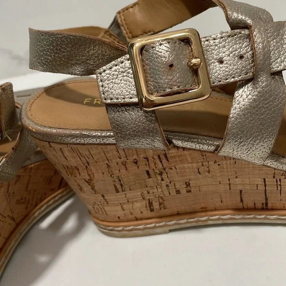 Franco Sarto Gold Wedges - Picture 9 of 9